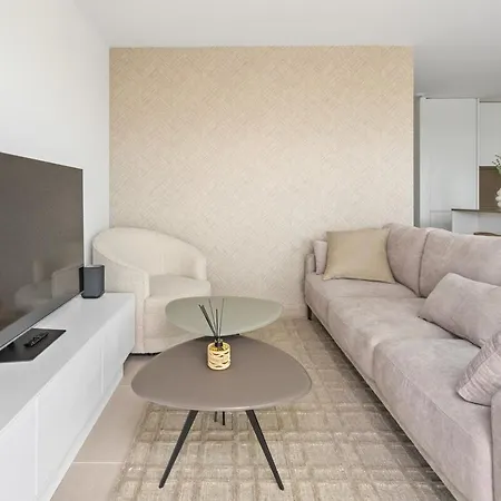 Amazing 3 Bedroom Penthouse Great Views Rdr482