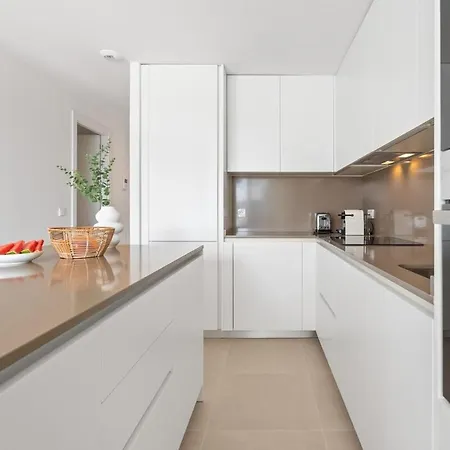 Amazing 3 Bedroom Penthouse Great Views Rdr482