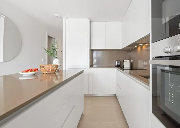 Amazing 3 Bedroom Penthouse Great Views Rdr482