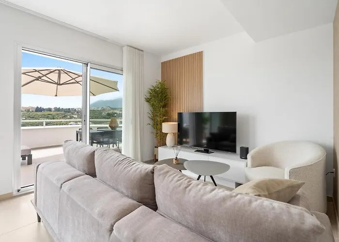 Amazing 3 Bedroom Penthouse Great Views Rdr482 *