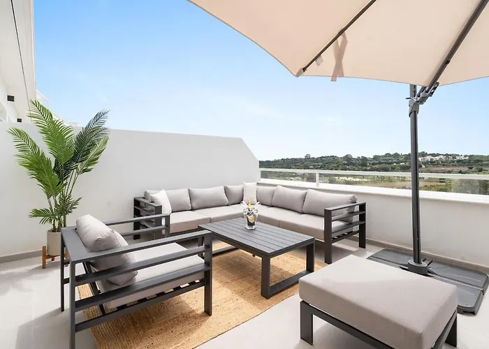 Amazing 3 Bedroom Penthouse Great Views Rdr482 * Estepona