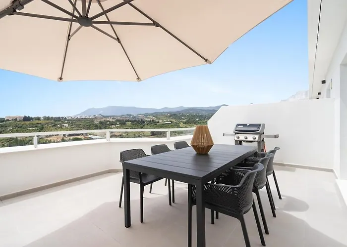 Amazing 3 Bedroom Penthouse Great Views Rdr482 Apartment Estepona