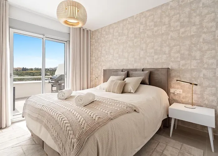 Apartment Amazing 3 Bedroom Penthouse Great Views Rdr482 Estepona